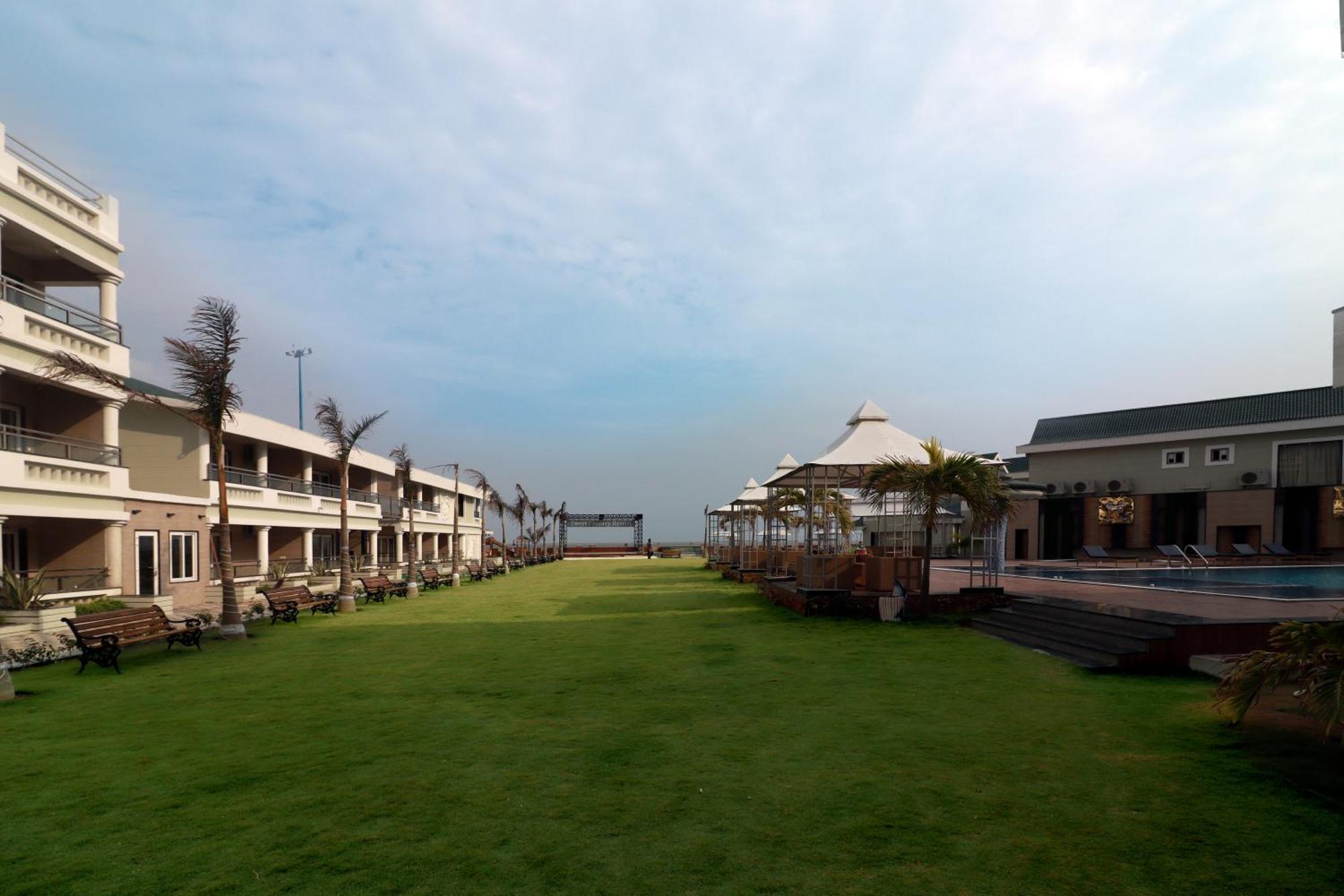 Sweet Fantasy Resort Mandarmani Exterior photo